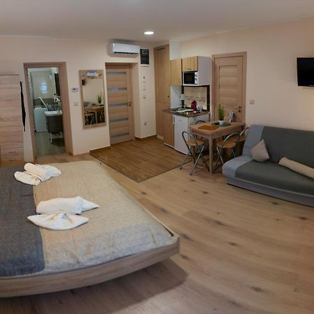 Holiday Apartmanhaz ยูลา ภายนอก รูปภาพ