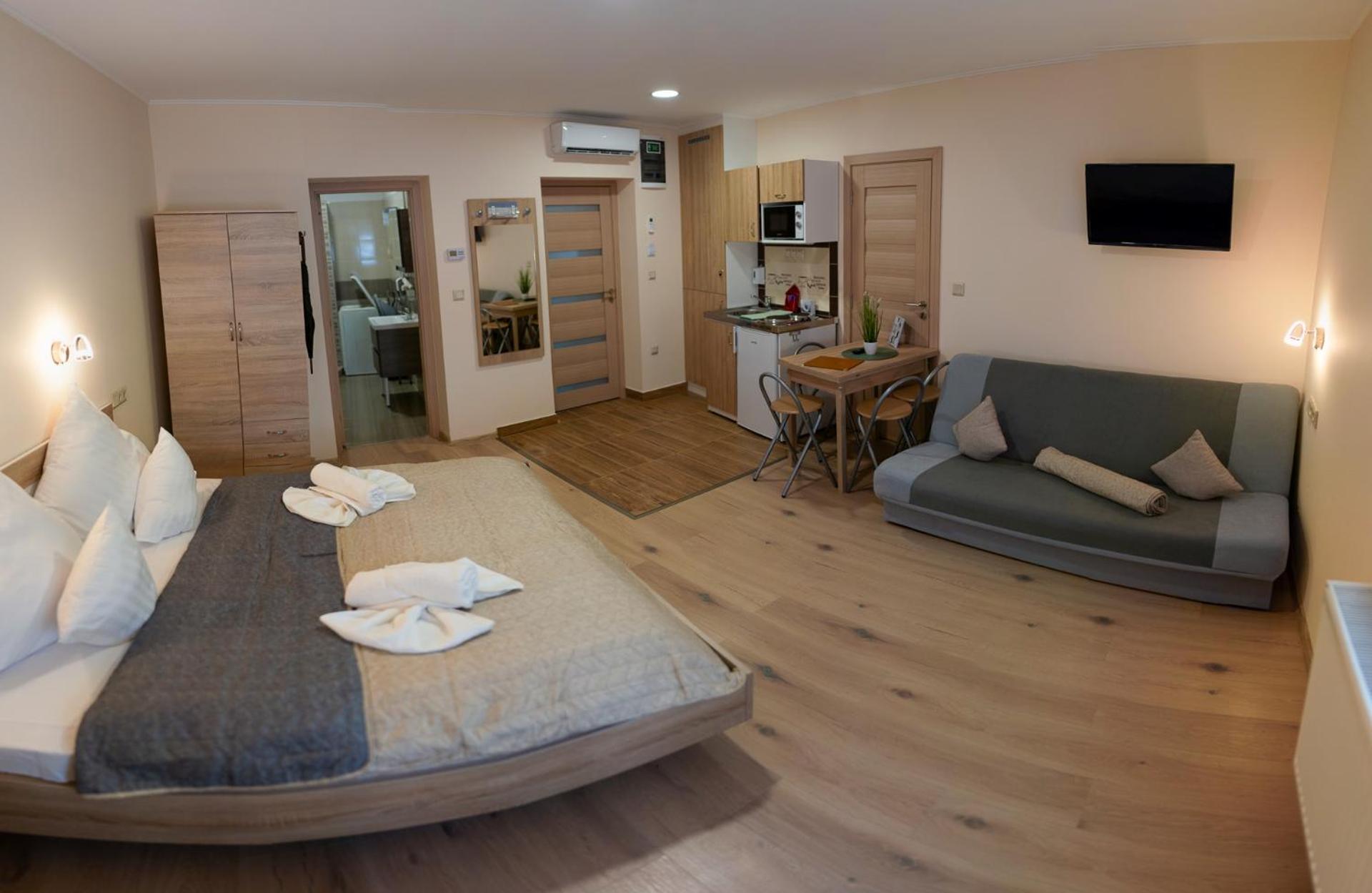 Holiday Apartmanhaz ยูลา ภายนอก รูปภาพ